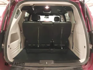 2017 Dodge Grand Caravan SXT with VIN 2C4RDGCG5HR749052, listed as a IAAI auction lot 42010625 with 118,833 mi miles and . Bid and sale history available at DreamBid. Image 17.