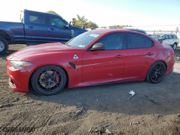 2017 Alfa Romeo Giulia Quadrifoglio with VIN ZARFAEAVXH7550930, listed as a Copart auction lot 76605394 with 26,833 mi miles and Salvage Title. Bid and sale history available at carsss.com. Image 1.