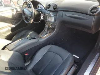 2009 Mercedes-Benz CLK 350 with VIN WDBTK56F09F263615, listed as a Copart auction lot 75877104 with 162,245 mi miles and Salvage Title. Bid and sale history available at DreamBid. Image 8.