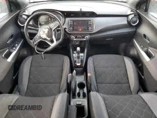 2018 Nissan Kicks S with VIN 3N1CP5CU2JL522298, listed as a Copart auction lot 55402225 with 99,563 mi miles and Salvage title. Bid and sale history available at DreamBid. Image 8.