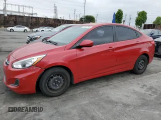 2016 Hyundai Accent SE z VIN KMHCT4AE7GU946472, wystawiony jako Copart lot #55667765 z przebiegiem 83 979 mil mil oraz Szkoda całkowita • Salvage title. Historia ofert i sprzedaży dostępna na DreamBid. Obrazek 1.