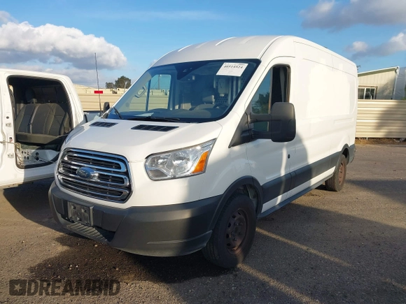 2019 Ford Transit with VIN 1FTYE2CM3KKA07286, listed as a IAAI auction lot 40514524 with 141,215 mi miles. Bid and sale history available at carsss.com. Image 20.