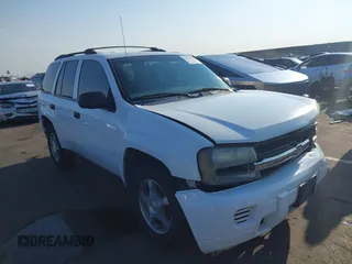 2006 Chevrolet TrailBlazer with VIN 1GNDT13S762342786, listed as a IAAI auction lot 39932194 with 288,370 mi miles and . Bid and sale history available at DreamBid. Image 1.