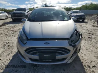 2015 Ford Fiesta SE z VIN 3FADP4EJ3FM115449, wystawiony jako Copart lot #57408015 z przebiegiem 175 083 mil mil oraz Czysty tytuł • Clean title. Historia ofert i sprzedaży dostępna na DreamBid. Obrazek 5.