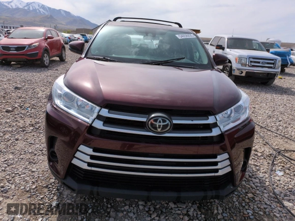 2019 Toyota Highlander LE with VIN 5TDBZRFH1KS957737, listed as a Copart auction lot 54058835 with 112,829 mi miles and Salvage title. Bid and sale history available at DreamBid. Image 5.