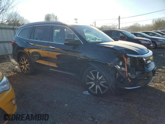 2022 Honda Pilot Touring 7-Passenger with VIN 5FNYF6H60NB091924, listed as a Copart auction lot 88165135 with 92,724 mi miles and Salvage Title. Bid and sale history available at carsss.com. Image 4.