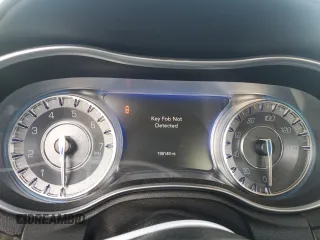 2016 Chrysler 300 C с VIN 2C3CCAEG8GH189801, выставлен на аукционе Copart как лот 53079245 с пробегом 199 149 миль миль и Чистый • Clean title. История ставок и продаж доступна на DreamBid. Изображение 9.