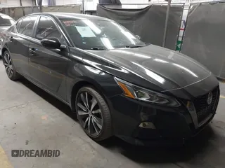 2020 Nissan Altima 2.5 SR with VIN 1N4BL4CV5LC283132, listed as a IAAI auction lot 41688629 with 89,089 mi miles. Bid and sale history available at carsss.com. Image 1.