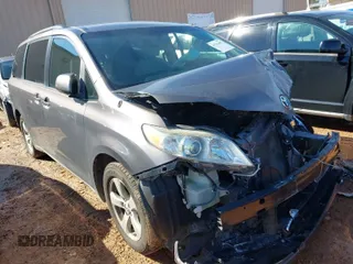 2014 Toyota Sienna LE AAS with VIN 5TDKK3DC9ES426654, listed as a IAAI auction lot 41592601 with 1 mi miles. Bid and sale history available at carsss.com. Image 1.