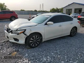 2017 Nissan Altima SV with VIN 1N4AL3AP4HC470878, listed as a Copart auction lot 59351105 with 142,571 mi miles and Salvage title. Bid and sale history available at DreamBid. Image 1.