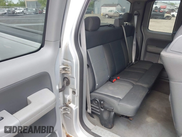 2007 Ford F-150 XLT with VIN 1FTPX14V27FB68848, listed as a IAAI auction lot 42236698 with 223,113 mi miles and . Bid and sale history available at DreamBid. Image 8.