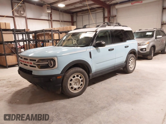 2023 Ford Bronco Sport Heritage z VIN 3FMCR9G63PRD69460, wystawiony jako IAAI lot #41588444 z przebiegiem 29 761 mil mil oraz . Historia ofert i sprzedaży dostępna na DreamBid. Obrazek 17.