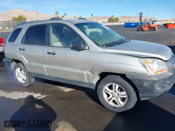 2005 Kia Sportage LX with VIN KNDJE723957066325, listed as a IAAI auction lot 41408266 with 225,570 mi miles and . Bid and sale history available at carsss.com. Image 12.