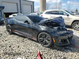 2018 Chevrolet Camaro ZL1 with VIN 1G1FK1R61J0152283, listed as a Copart auction lot 50151475 with 34,325 mi miles and Clean Title. Bid and sale history available at DreamBid. Image 4.