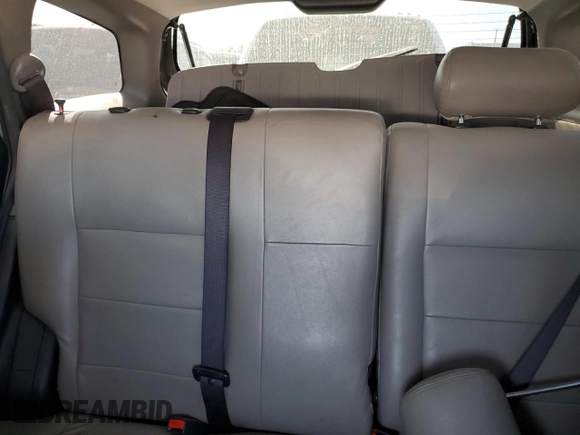 2005 Toyota Matrix STD with VIN 2T1KR32E85C441168, listed as a Copart auction lot 45498945 with 184,385 mi miles and Salvage Title. Bid and sale history available at DreamBid. Image 10.