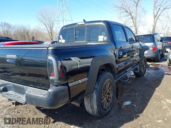 2012 Toyota Tacoma PreRunner z VIN 3TMJU4GN7CM128397, wystawiony jako IAAI lot #41676286 z przebiegiem 148 113 mil mil oraz . Historia ofert i sprzedaży dostępna na DreamBid. Obrazek 4.