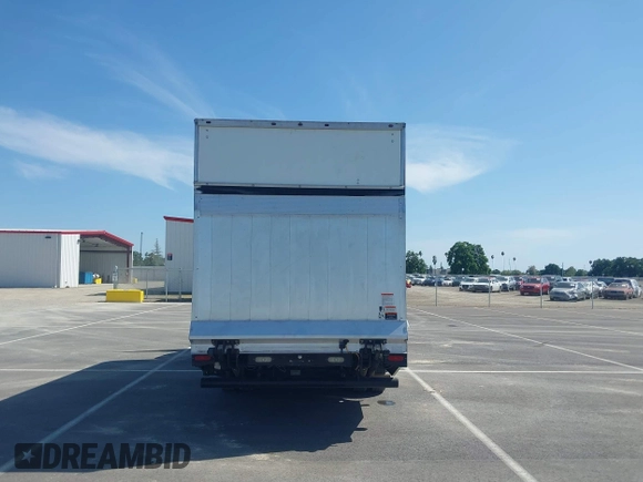 2017 Ford Transit с VIN 1FDBF9ZM2HKB18838, выставлен на аукционе IAAI как лот 41910002 с пробегом 129 754 миль миль и . История ставок и продаж доступна на DreamBid. Изображение 16.