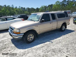 1998 Ford Ranger XL with VIN 1FTYR14U3WPB10651, listed as a Copart auction lot 53144945 with 208,945 mi miles and Clean Title. Bid and sale history available at carsss.com. Image 1.