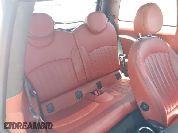 2010 MINI Hardtop S with VIN WMWMF7C50ATZ71187, listed as a IAAI auction lot 42440637 with 82,595 mi miles and . Bid and sale history available at DreamBid. Image 8.