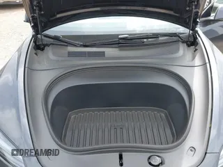 2024 Tesla Model 3 z VIN 5YJ3E1EA5RF870377, wystawiony jako IAAI lot #41933727 z przebiegiem 2 183 mil mil oraz . Historia ofert i sprzedaży dostępna na DreamBid. Obrazek 10.