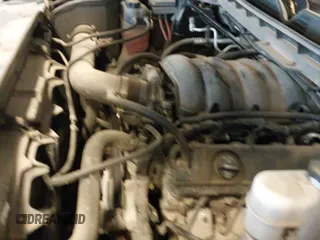2018 Chevrolet Silverado 1500 LT z VIN 1GCVKREC5JZ280728, wystawiony jako IAAI lot #42914179 z przebiegiem 109 693 mil mil oraz . Historia ofert i sprzedaży dostępna na DreamBid. Obrazek 19.