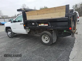 2018 Chevrolet Silverado 3500HD Work Truck with VIN 1GB3KYCY5JF128065, listed as a Copart auction lot 86155594 with 42,535 mi miles and Clean Title. Bid and sale history available at carsss.com. Image 2.