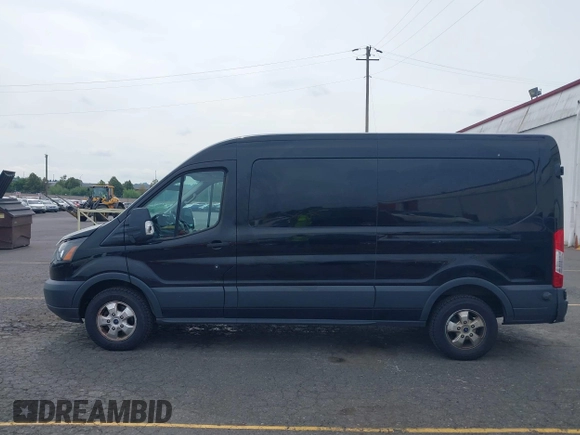 2018 Ford Transit с VIN 1FTYR2CM3JKB37717, выставлен на аукционе IAAI как лот 42561064 с пробегом 102 036 миль миль и . История ставок и продаж доступна на DreamBid. Изображение 14.