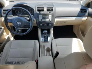 2010 Volkswagen Jetta Limited Edition with VIN 3VWAZ7AJXAM117641, listed as a Copart auction lot 62747675 with 174,407 mi miles and Salvage title. Bid and sale history available at DreamBid. Image 8.