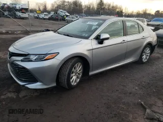 2020 Toyota Camry LE with VIN 4T1C11AK6LU994808, listed as a Copart auction lot 86364304 with 14,678 mi miles and Salvage Title. Bid and sale history available at carsss.com. Image 1.