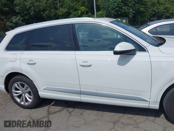 2018 Audi Q7 Premium Plus z VIN WA1LAAF74JD002648, wystawiony jako IAAI lot #42810341 z przebiegiem 92 541 mil mil oraz . Historia ofert i sprzedaży dostępna na DreamBid. Obrazek 13.