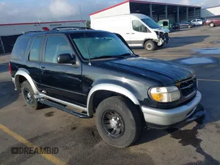1998 Ford Explorer Sport z VIN 1FMYU22X2WUC74696, wystawiony jako IAAI lot #41847158 z przebiegiem 243 830 mil mil oraz . Historia ofert i sprzedaży dostępna na DreamBid. Obrazek 1.