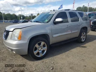 2007 GMC Yukon SLT with VIN 1GKFK13067J145249, listed as a Copart auction lot 73796204 with 185,683 mi miles and Clean Title. Bid and sale history available at carsss.com. Image 1.