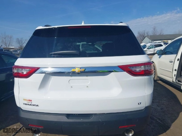 2019 Chevrolet Traverse LT Cloth with VIN 1GNERGKW7KJ318482, listed as a IAAI auction lot 41763835 with 45,116 mi miles. Bid and sale history available at carsss.com. Image 17.