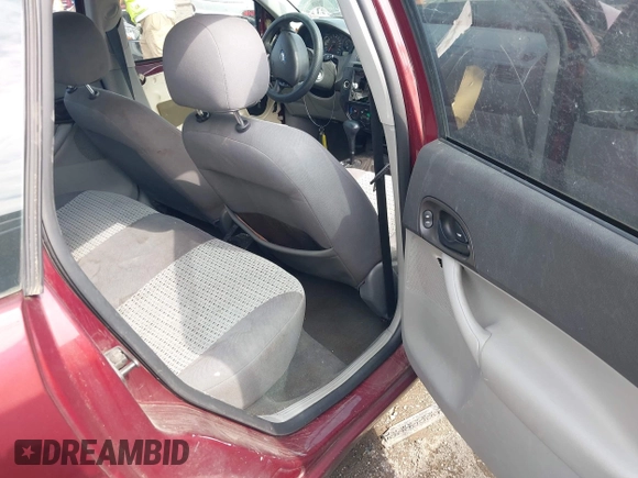 2007 Ford Focus S z VIN 1FAFP34N07W338511, wystawiony jako IAAI lot #42367463 z przebiegiem 170 000 mil mil oraz . Historia ofert i sprzedaży dostępna na DreamBid. Obrazek 8.