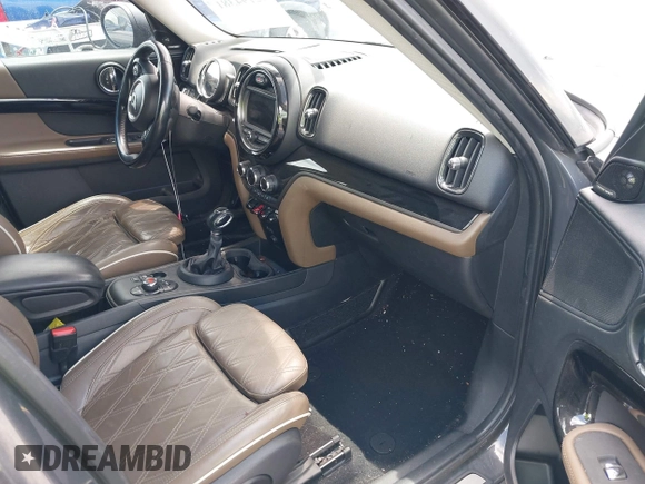 2018 MINI Countryman Cooper S z VIN WMZYT3C35J3E00804, wystawiony jako IAAI lot #42194381 z przebiegiem 101 634 mil mil oraz . Historia ofert i sprzedaży dostępna na DreamBid. Obrazek 5.