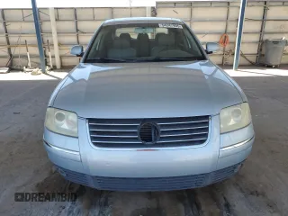 2004 Volkswagen Passat GLS z VIN WVWPD63B24P252638, wystawiony jako Copart lot #54247995 z przebiegiem 77 786 mil mil oraz Szkoda całkowita • Salvage title. Historia ofert i sprzedaży dostępna na DreamBid. Obrazek 5.