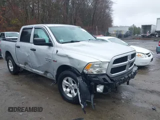 2017 Ram 1500 Express z VIN 1C6RR7KT1HS844553, wystawiony jako IAAI lot #41838266 z przebiegiem 94 026 mil mil oraz . Historia ofert i sprzedaży dostępna na DreamBid. Obrazek 1.