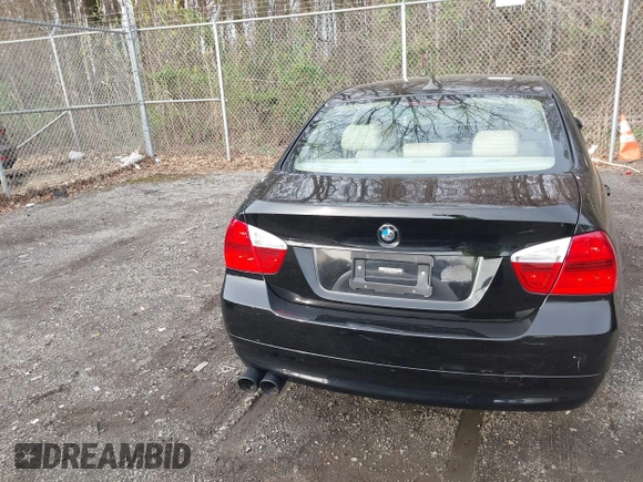 2006 BMW 3 Series 325i with VIN WBAVB13576KX45531, listed as a IAAI auction lot 41941014 with Not Provided miles and . Bid and sale history available at carsss.com. Image 16.
