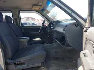 2001 Nissan Frontier SE z VIN 1N6ED27T11C371123, wystawiony jako IAAI lot #41874917 z przebiegiem 291 582 mil mil oraz . Historia ofert i sprzedaży dostępna na DreamBid. Obrazek 5.