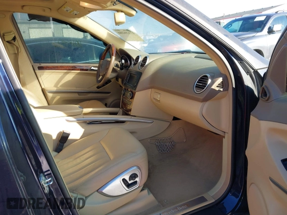 2008 Mercedes-Benz M 550 with VIN 4JGBB72E68A383111, listed as a IAAI auction lot 41639280 with 101,551 mi miles and . Bid and sale history available at carsss.com. Image 5.