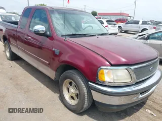 1998 Ford F-150 с VIN 1FTZX1769WKB28236, выставлен на аукционе IAAI как лот 42871480 с пробегом 143 884 миль миль и . История ставок и продаж доступна на DreamBid. Изображение 1.