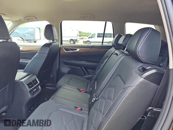 2024 Volkswagen Atlas SE with VIN 1V2HR2CA1RC579096, listed as a IAAI auction lot 42751185 with 15,477 mi miles and . Bid and sale history available at DreamBid. Image 13.