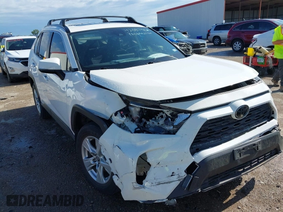 2019 Toyota RAV4 XLE with VIN JTMW1RFV7KD029361, listed as a IAAI auction lot 42087467 with 45,961 mi miles and . Bid and sale history available at DreamBid. Image 1.