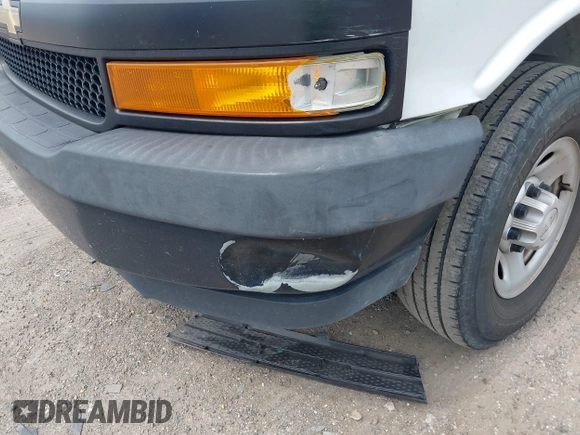 2019 Chevrolet Express Cargo с VIN 1GCWGAFP5K1365688, выставлен на аукционе IAAI как лот 42423135 с пробегом 216 450 миль миль и . История ставок и продаж доступна на DreamBid. Изображение 6.
