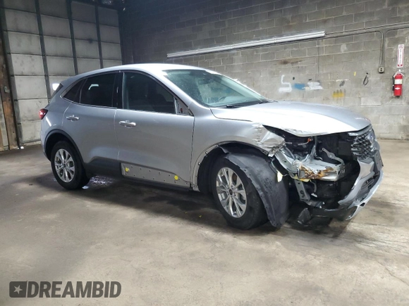 2023 Ford Escape Active with VIN 1FMCU0GNXPUB06201, listed as a Copart auction lot 49059285 with 7,335 mi miles and Salvage Title. Bid and sale history available at DreamBid. Image 4.