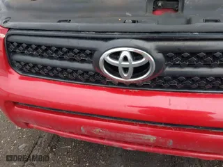 2007 Toyota RAV4 with VIN JTMZD33V975068878, listed as a IAAI auction lot 41881412 with 191,257 mi miles. Bid and sale history available at carsss.com. Image 6.