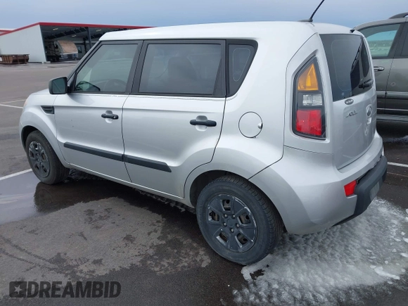 2011 Kia Soul with VIN KNDJT2A14B7318468, listed as a IAAI auction lot 41714408 with 208,425 mi miles. Bid and sale history available at carsss.com. Image 3.