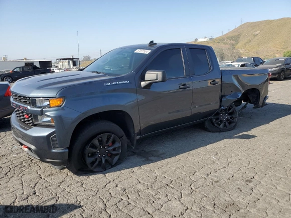 2019 Chevrolet Silverado 1500 Custom with VIN 1GCRWBEH8KZ413573, listed as a Copart auction lot 57072504 with 53,484 mi miles and Salvage Title. Bid and sale history available at carsss.com. Image 1.