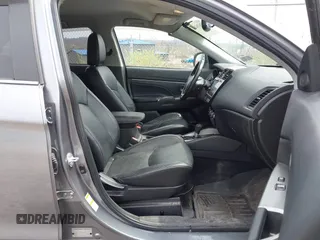 2018 Mitsubishi Outlander SEL z VIN JA4AR4AW0JZ011009, wystawiony jako IAAI lot #42026230 z przebiegiem 77 123 mil mil oraz . Historia ofert i sprzedaży dostępna na DreamBid. Obrazek 5.