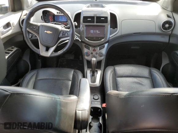 2016 Chevrolet Sonic LTZ z VIN 1G1JE6SB8G4159979, wystawiony jako Copart lot #83398084 z przebiegiem 120 767 mil mil oraz Szkoda całkowita • Salvage title. Historia ofert i sprzedaży dostępna na DreamBid. Obrazek 8.
